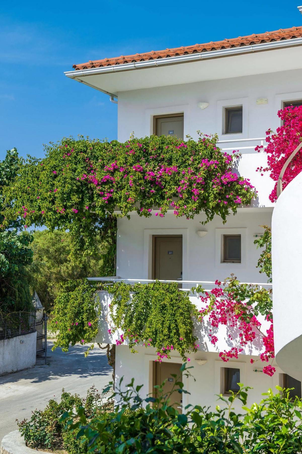 Bitzaro Palace Hotel Kalamákion Extérieur photo